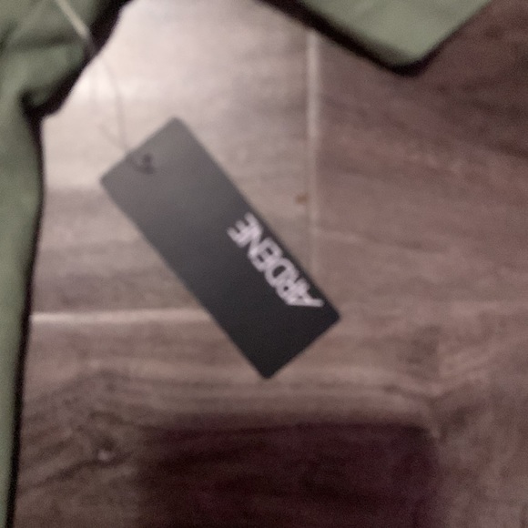 US Women’s L , Ardenes brand , T-shirt - Picture 2 of 5